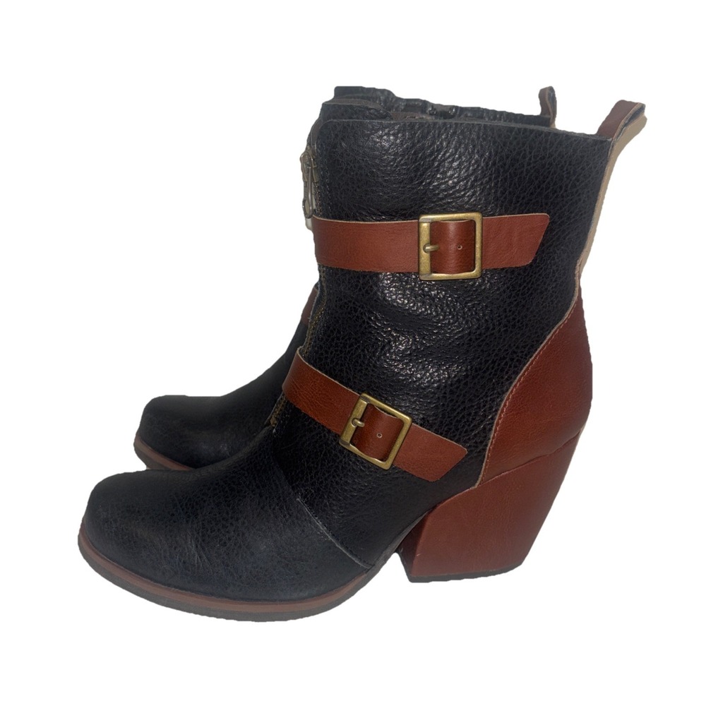 Korks Size 8.5 Buckle Western Ankle Booties Ease Richard D Steampunk Moto Black